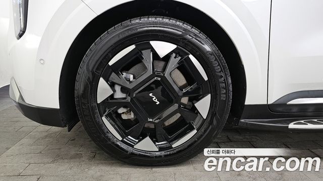 Kia Canival 2024 — photo 5
