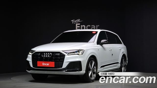Audi Q7 2023 — photo 1