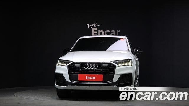 Audi Q7 2023 — photo 3