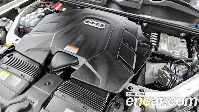 Audi Q7 2023 — photo 6