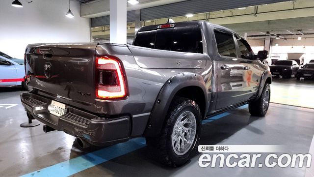 Dodge Ram Pick Up 2019 — photo 2