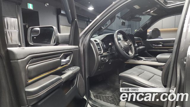 Dodge Ram Pick Up 2019 — photo 10