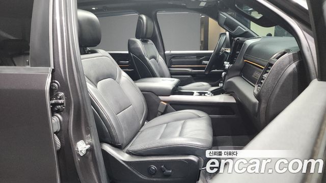 Dodge Ram Pick Up 2019 — photo 11