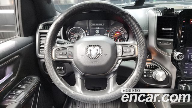 Dodge Ram Pick Up 2019 — photo 13