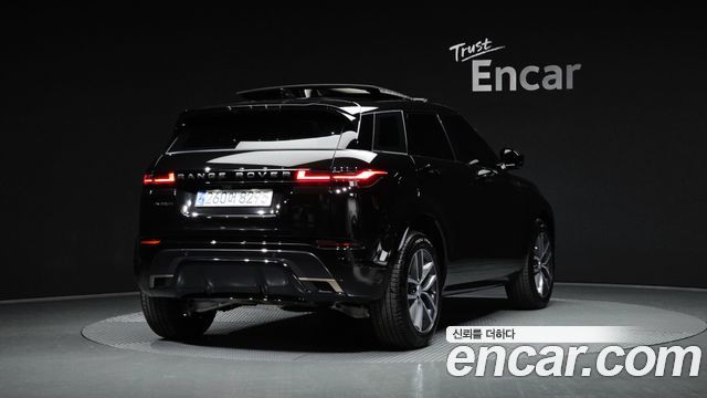 Land Rover Range Rover Evoque 2025 — photo 2