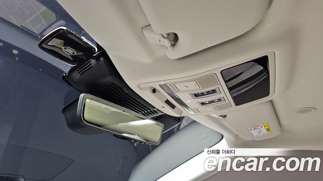 Land Rover Range Rover Evoque 2025 — photo 14