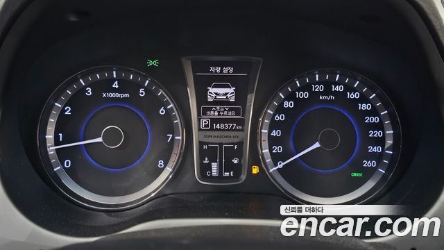 Hyundai Grandeur 2011 — photo 8