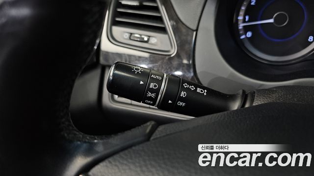 Hyundai Grandeur 2011 — photo 14