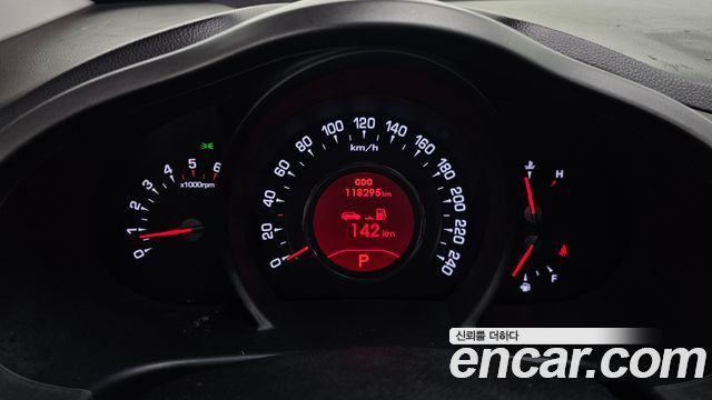 Kia Sportage 2011 — photo 8