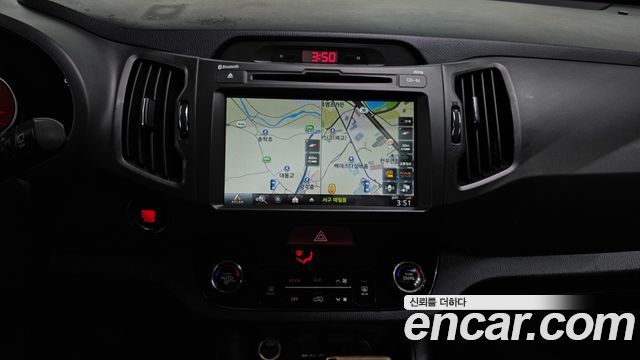 Kia Sportage 2011 — photo 15