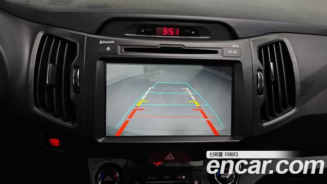 Kia Sportage 2011 — photo 16