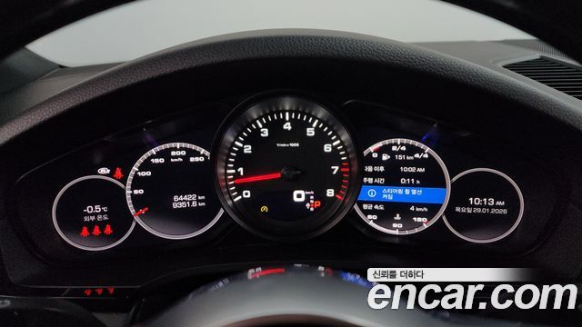 Porsche Cayenne 2021 — photo 8
