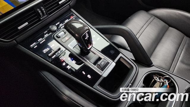 Porsche Cayenne 2021 — photo 9