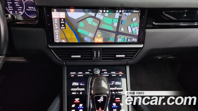 Porsche Cayenne 2021 — photo 14