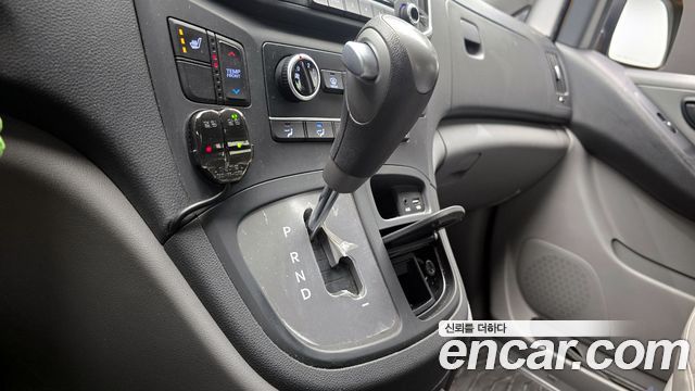 Hyundai Starex 2019 — photo 9