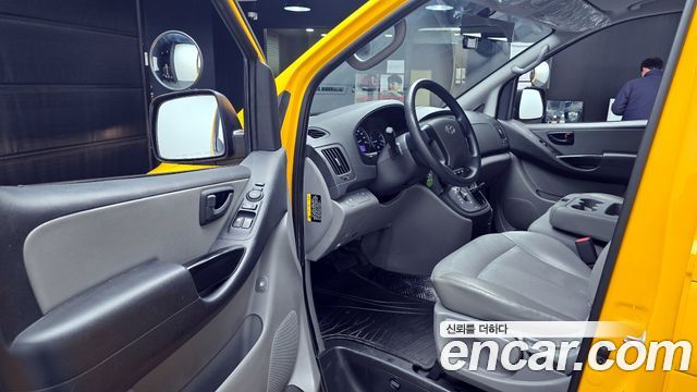 Hyundai Starex 2019 — photo 11