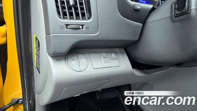 Hyundai Starex 2019 — photo 15