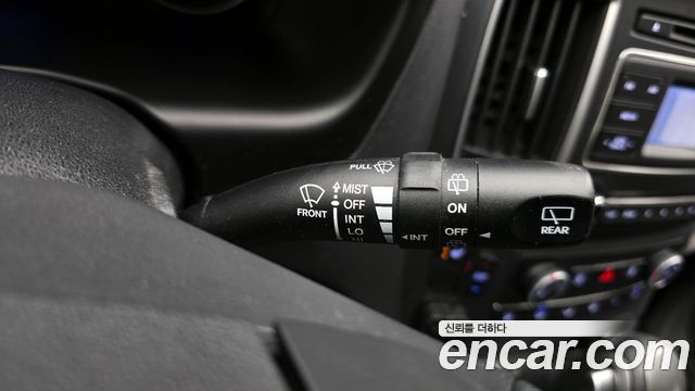 Hyundai Starex 2019 — photo 18