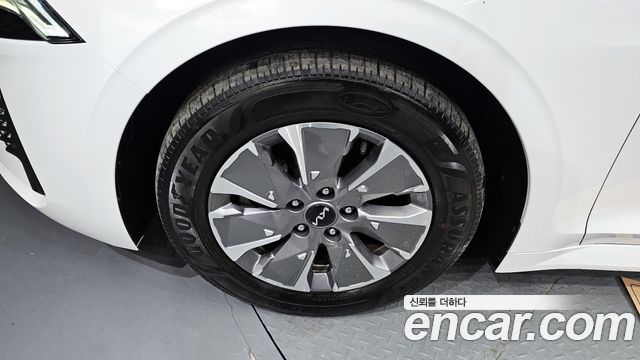 Kia K5 2022 — photo 5