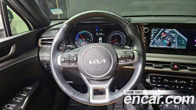 Kia K5 2022 — photo 13