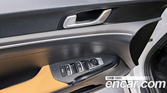 Kia K5 2022 — photo 14