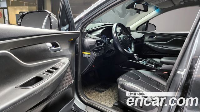 Hyundai Santafe 2019 — photo 11
