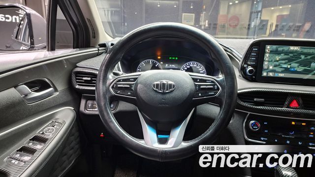 Hyundai Santafe 2019 — photo 14