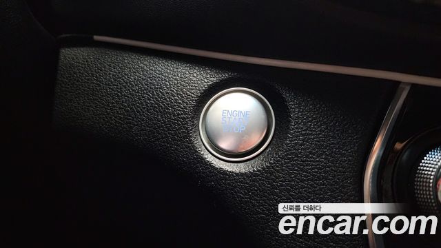 Hyundai Santafe 2019 — photo 18