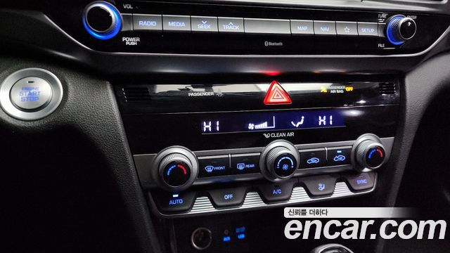 Hyundai AVANTE 2020 — photo 16