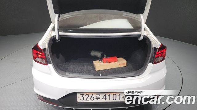 Hyundai AVANTE 2020 — photo 20