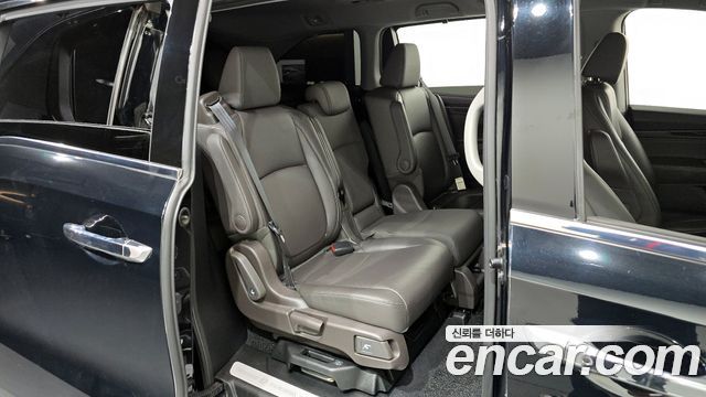Honda Odyssey 2019 — photo 12