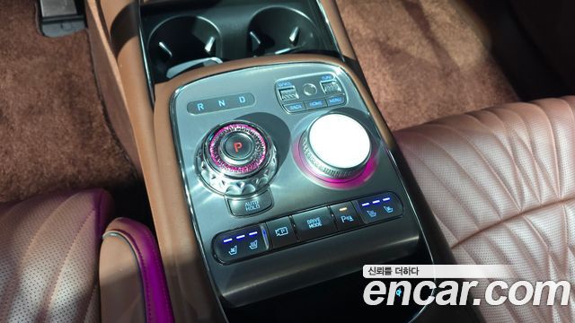Genesis G90 2022 — photo 9
