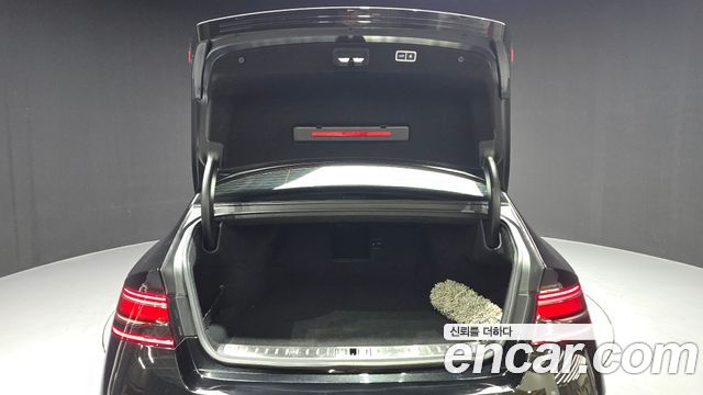 Genesis G90 2022 — photo 20
