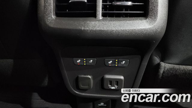 Chevrolet Korea Equinox 2022 — photo 18