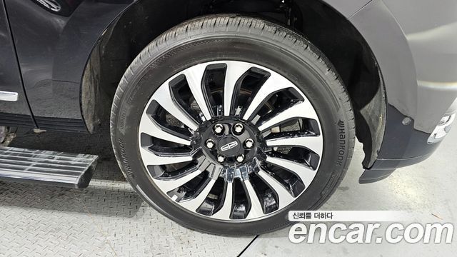 Lincoln Navigator 2023 — photo 5