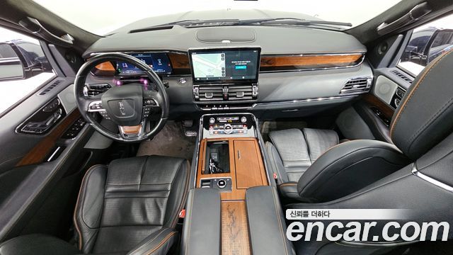 Lincoln Navigator 2023 — photo 7