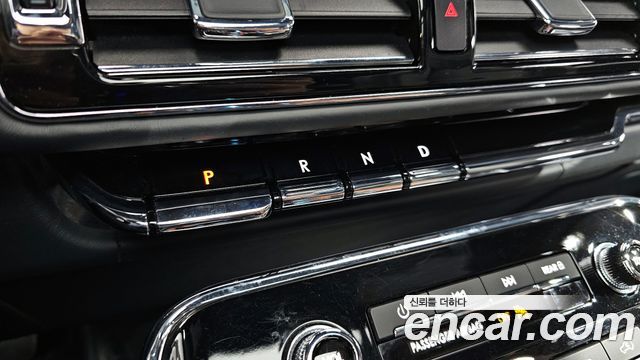 Lincoln Navigator 2023 — photo 9