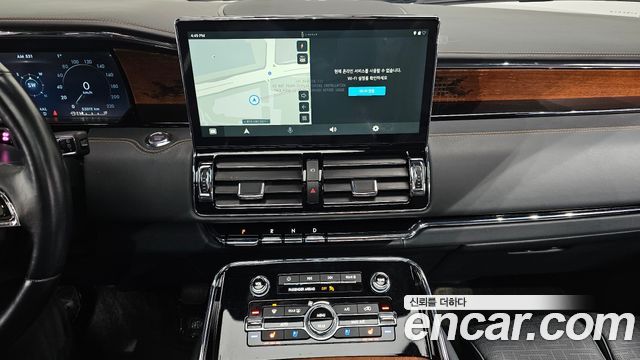Lincoln Navigator 2023 — photo 14