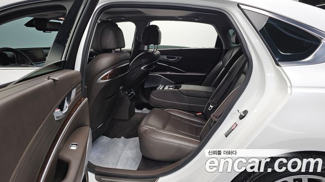 Kia K9 2019 — photo 11