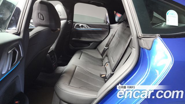BMW i4 2025 — photo 12