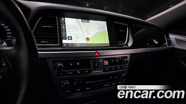 Genesis G80 2018 — photo 14