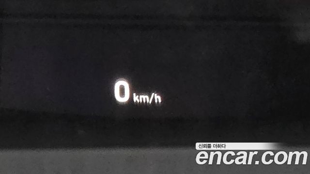 Genesis G80 2018 — photo 18