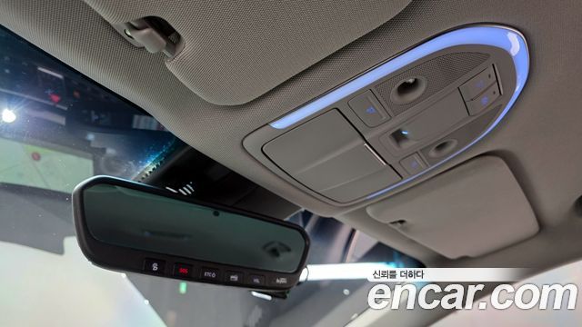 Genesis G80 2018 — photo 19