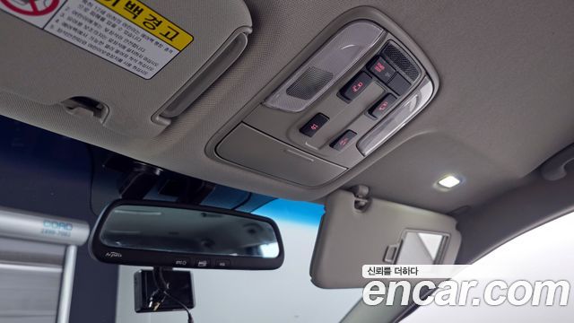 Kia Canival 2016 — photo 19