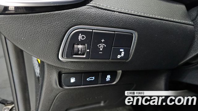 Hyundai Grandeur 2018 — photo 16