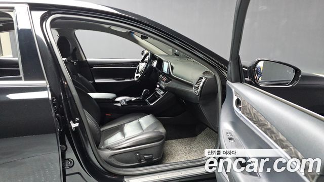 Hyundai Grandeur 2018 — photo 18