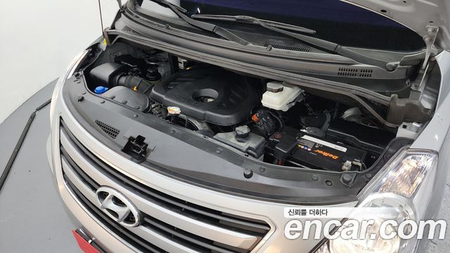 Hyundai Starex 2017 — photo 6