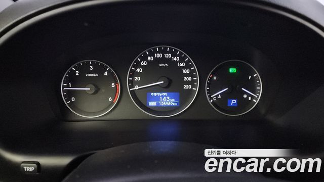 Hyundai Starex 2017 — photo 8