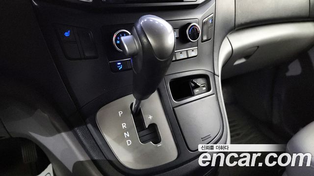 Hyundai Starex 2017 — photo 9