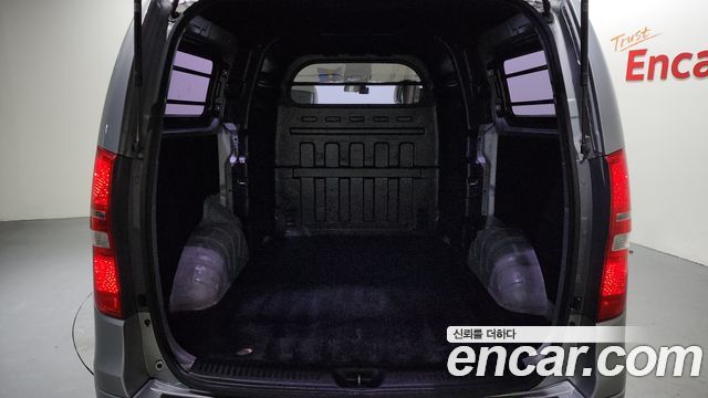 Hyundai Starex 2017 — photo 20
